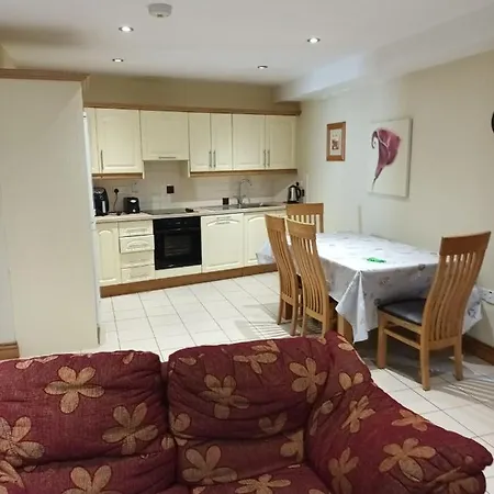 Coirneal Chearta One Double Bedroom Feriehus *